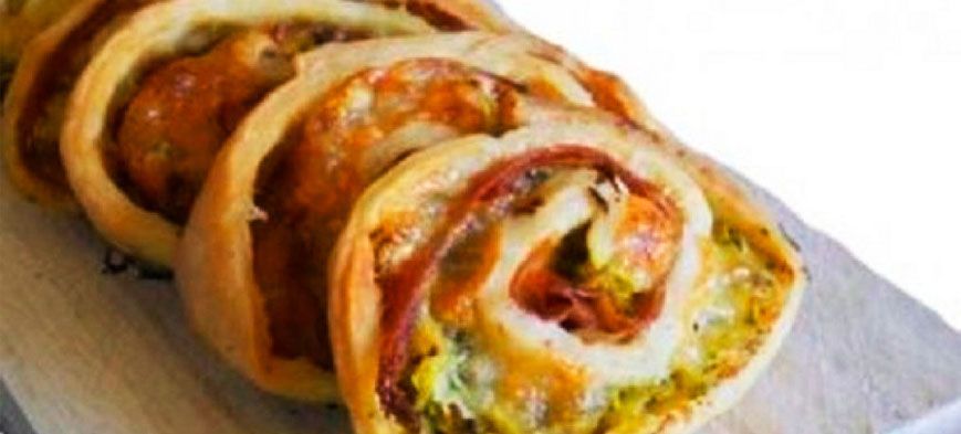 Anillas de hojaldre con calabacín y jamón
