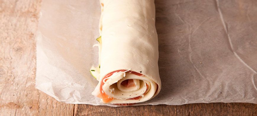 Receta de anillas de hojaldre con calabacín y jamón serrano