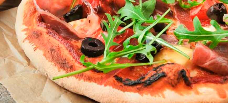 Receta de pizza de jamón ibérico casera